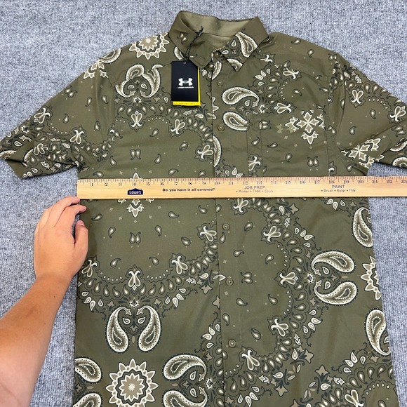 Under Armour Shirt Mens Medium Green Paisley Dockside Short Sleeve Button Up - Picture 3 of 9